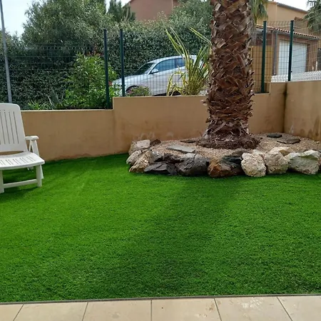 Apartment With Pool Air Conditioning Wifi And Garage